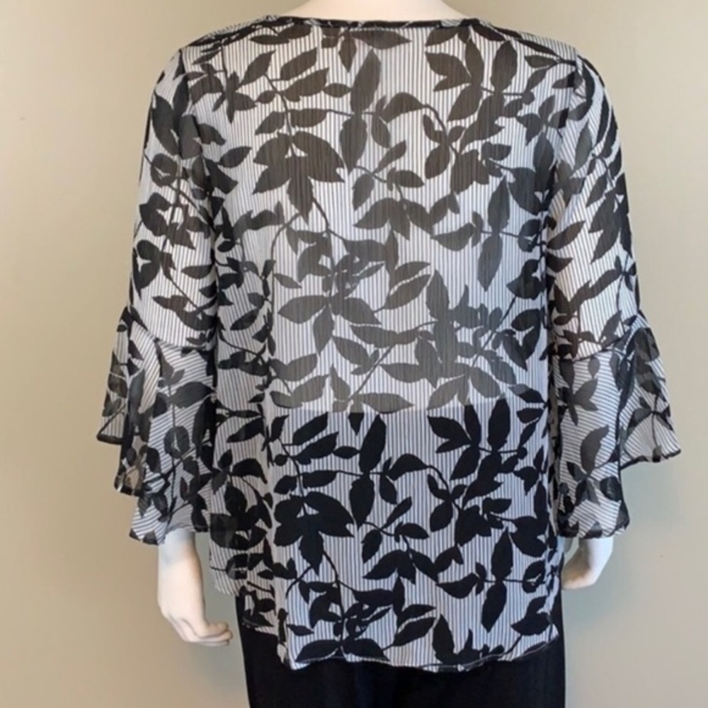 LAST 1 💥 Gorgeous Leaf & Pinstripe Blouse BRAND NEW (2X but Runs Small) - Picture 6 of 7